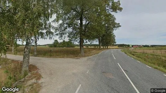 Fastighetsmarker till försäljning i Vingåker - Bild från Google Street View