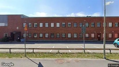 Lagerlokaler till försäljning i Huddinge - Bild från Google Street View