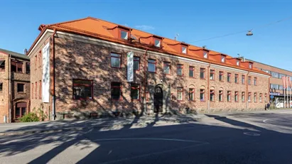 Charmigt kontor, vindsvåning 108m2