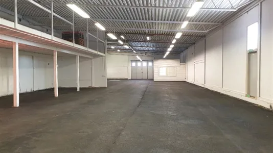 Industrial properties for rent in Mellerud - photo 2